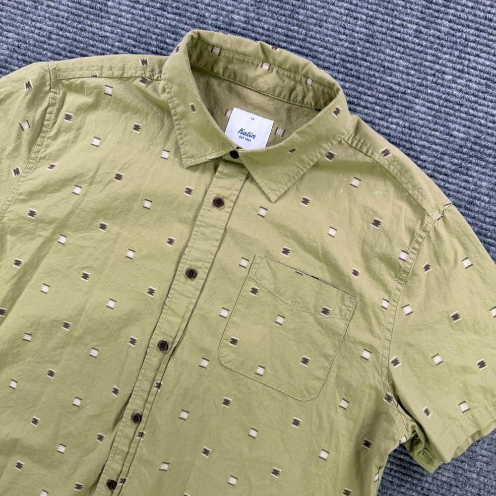 Katin Mens Large Short Sleeve Button Down Shirt Olive Green Geometric Pattern